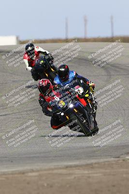 media/Nov-26-2023-TrackDaz (Sun) [[64ad8cfd8f]]/Mock Race/Outside Grapevine/